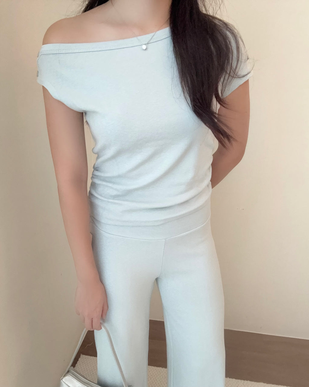 Ava Set