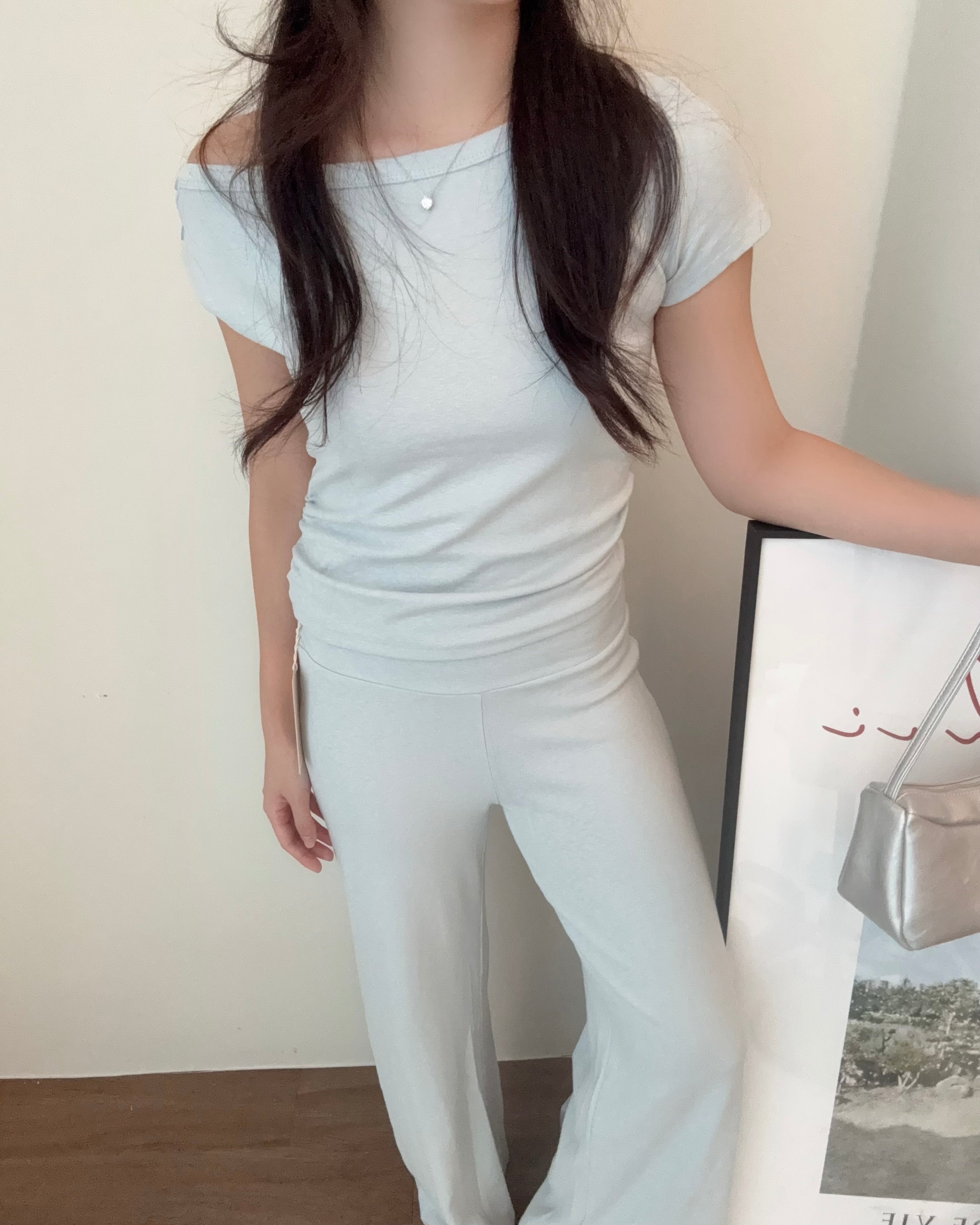 Ava Set