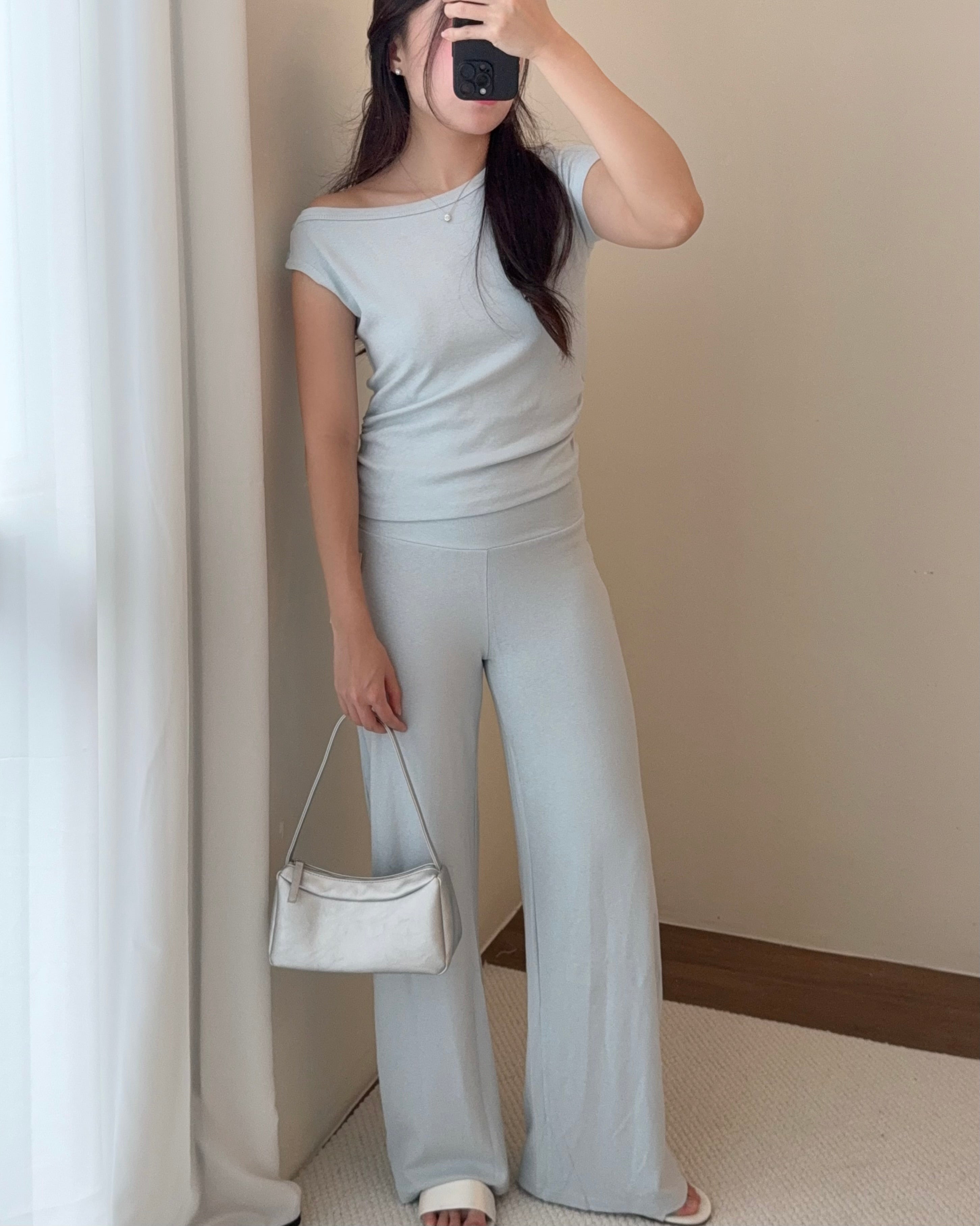 Ava Set