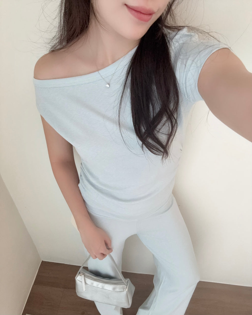 Ava Set