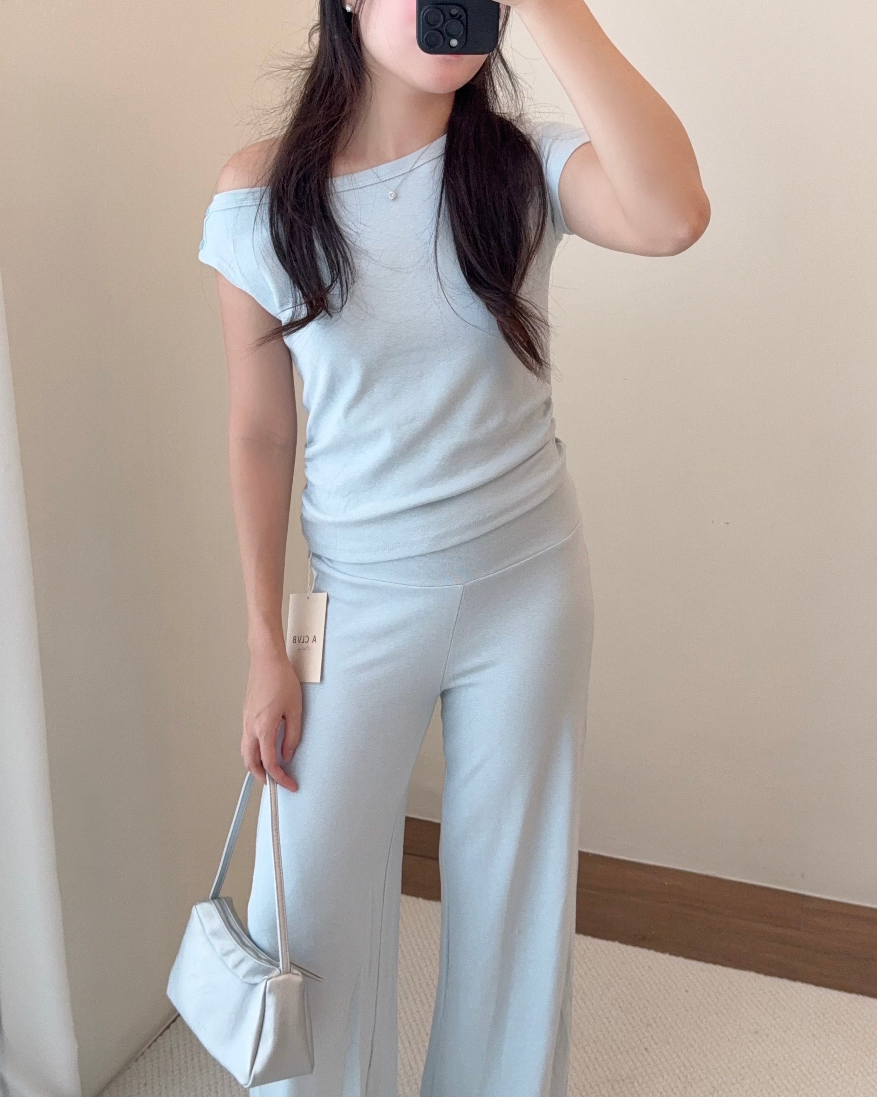 Ava Set