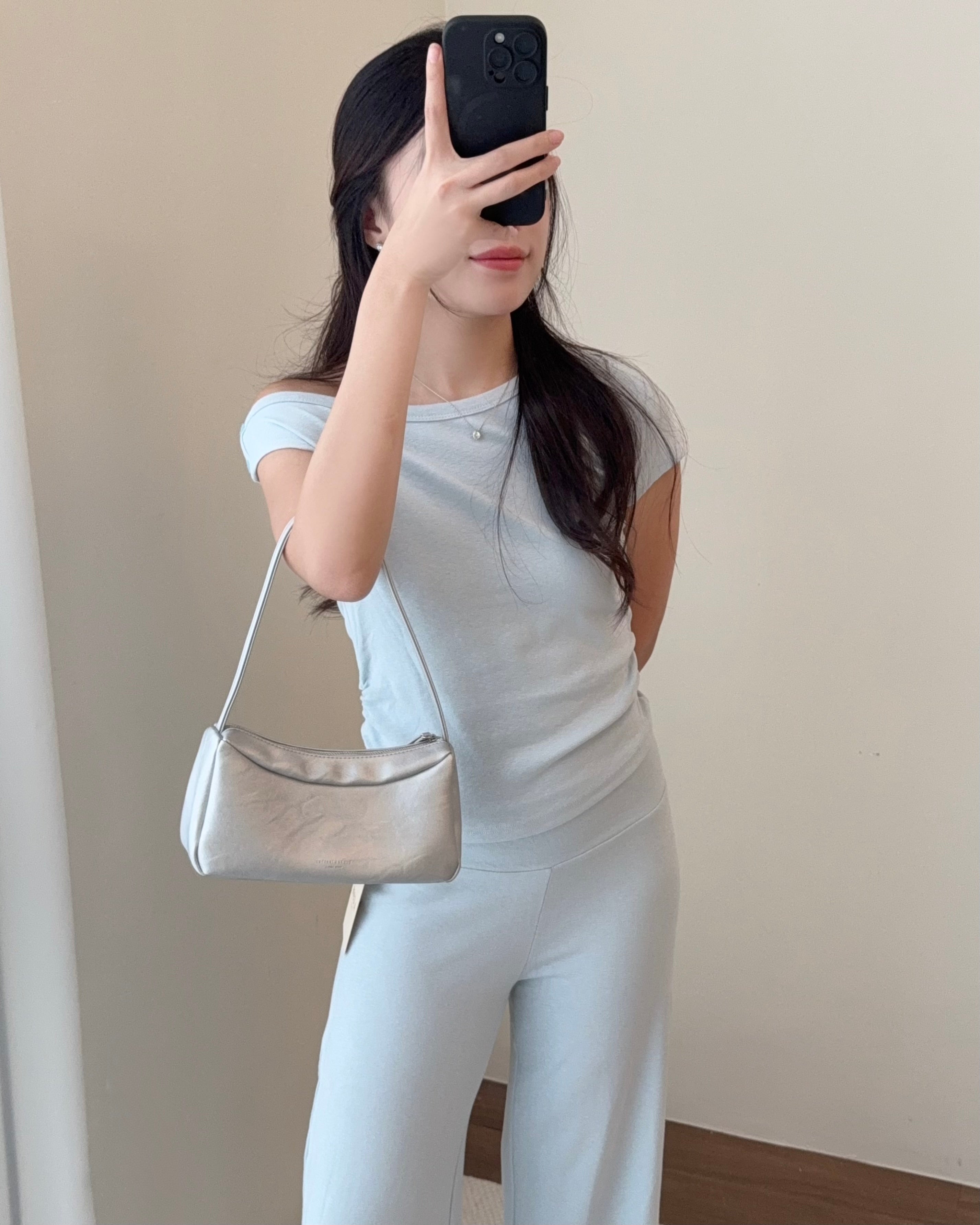Ava Set