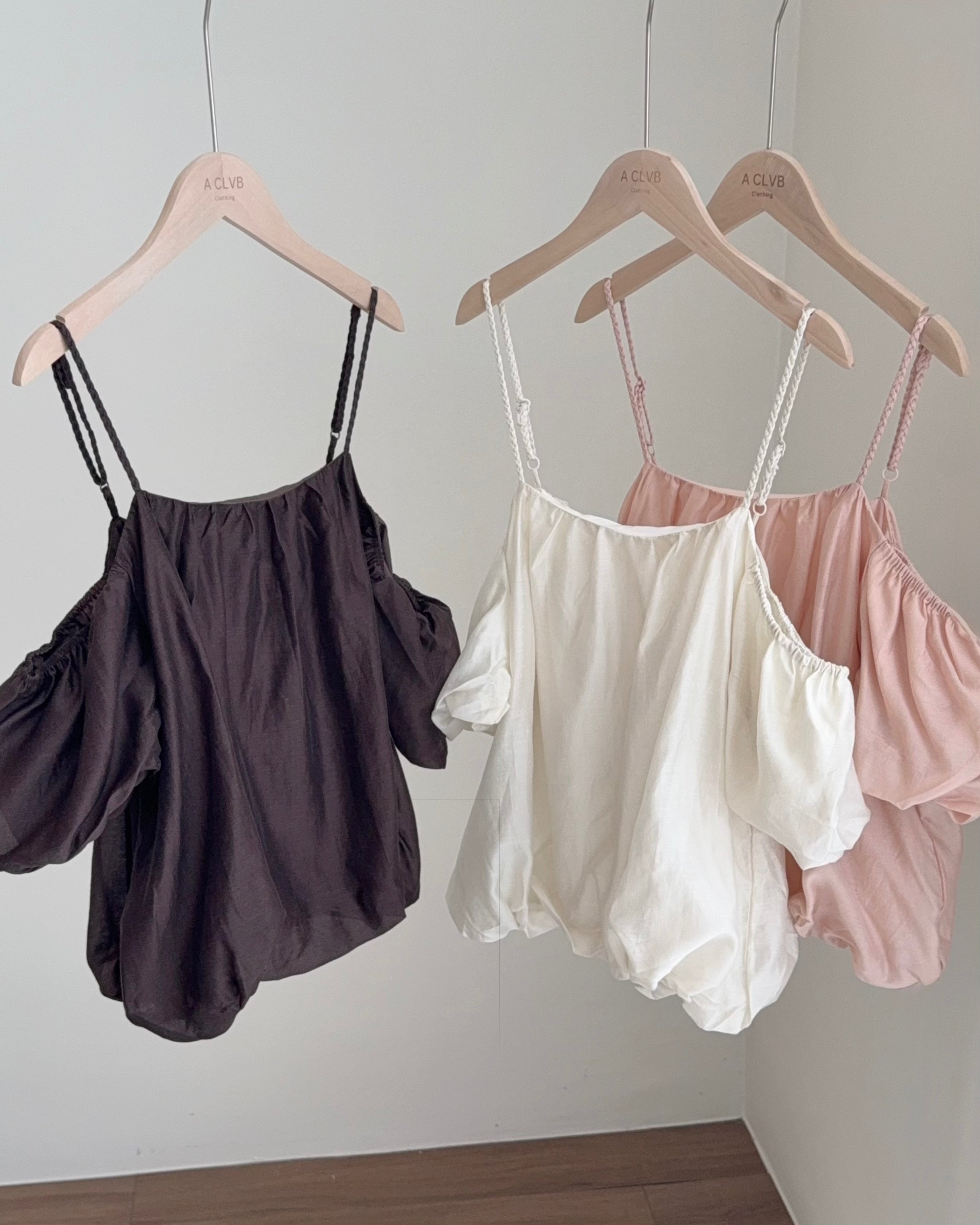 Leora Top