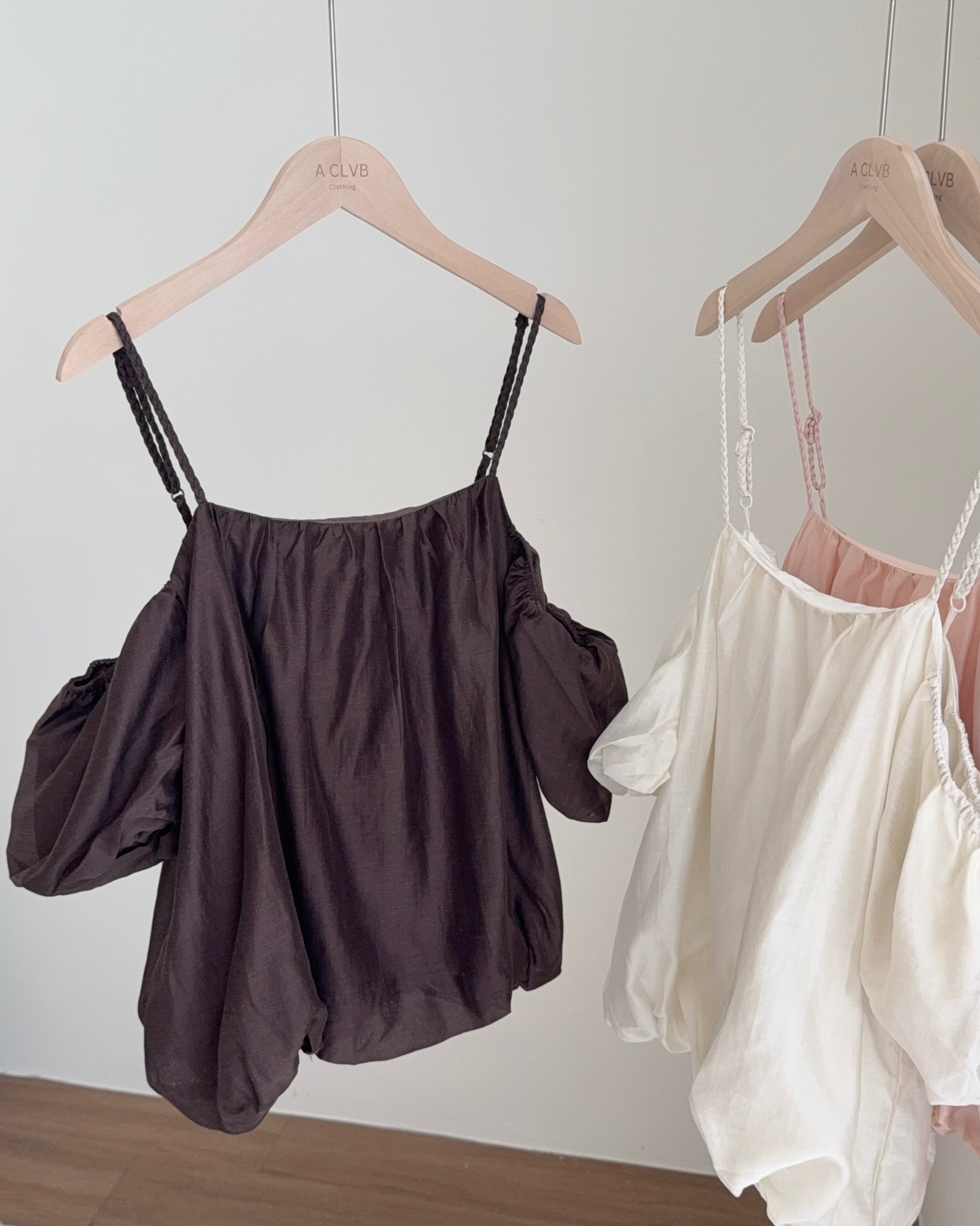 Leora Top