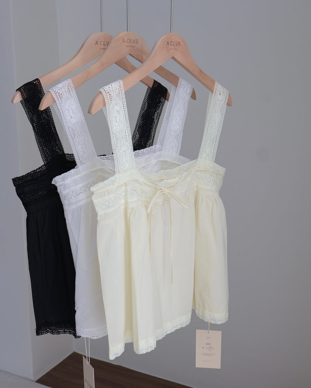 Lyra Top