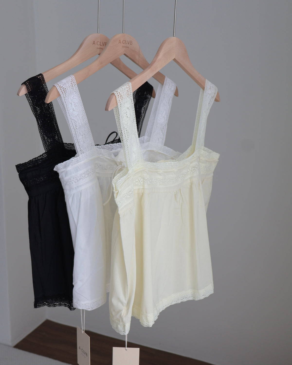 Lyra Top